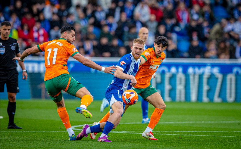 Deportivo quyết tâm đánh bại Valencia